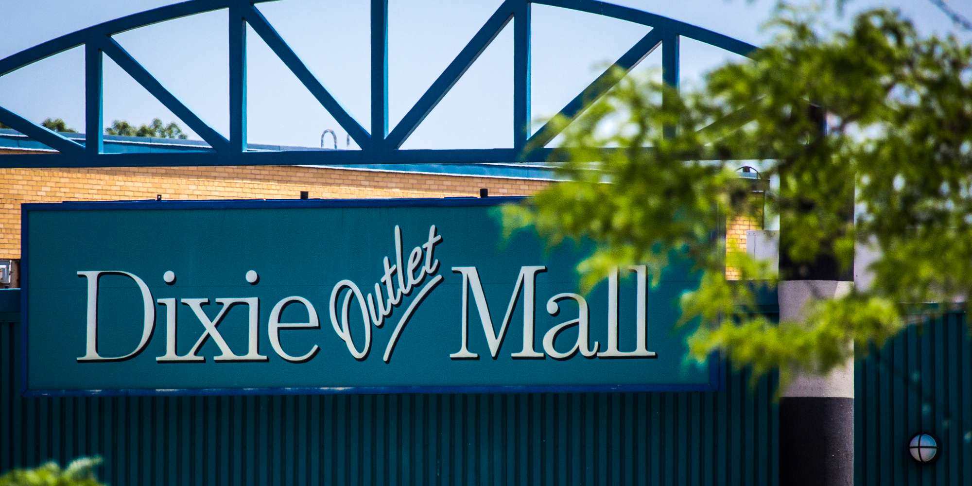 Dixie Outlet Mall shopping centre near Lakeview neighbourhood Mississauga