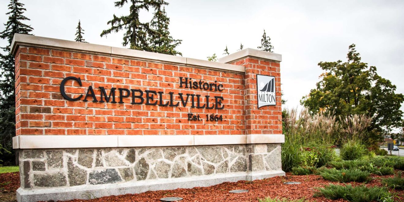 Campbellville welcome sign in Milton Ontario
