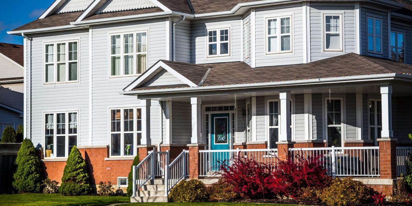 Residential condos and townhomes in the Dempsey neighbourhood, Milton, Ontario