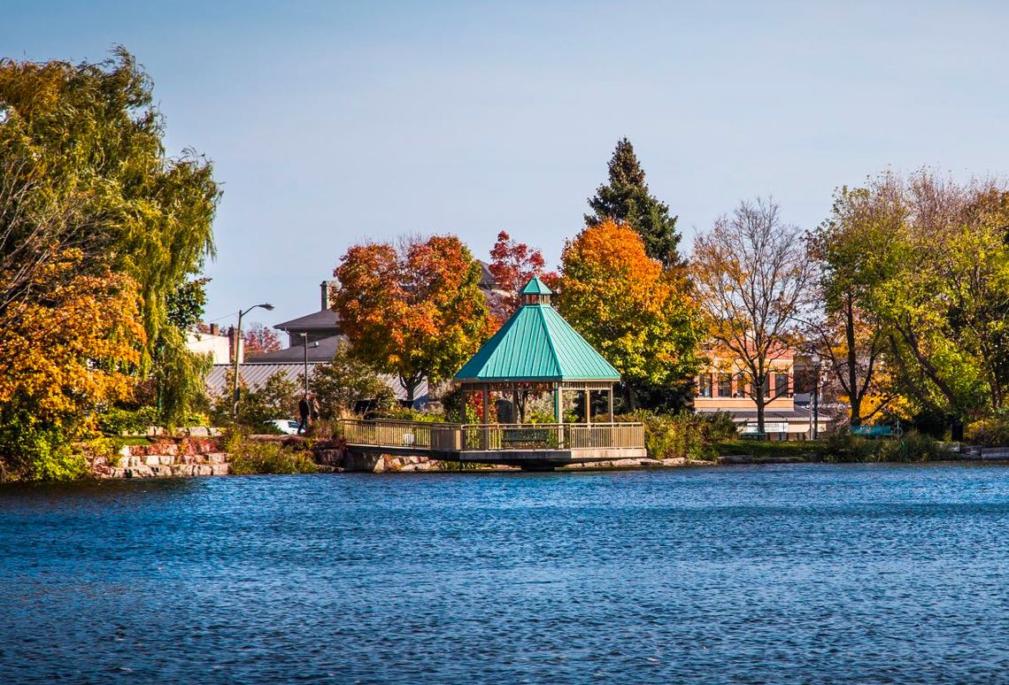 Milton Ontario lakefront park in autumn with fall foliage
