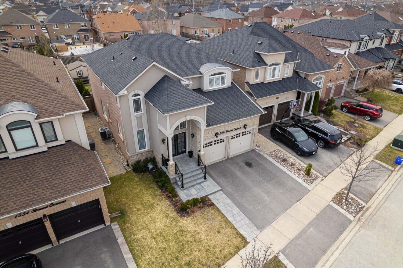 FAQs about upsizing in Oakville and finding a bigger home for your family